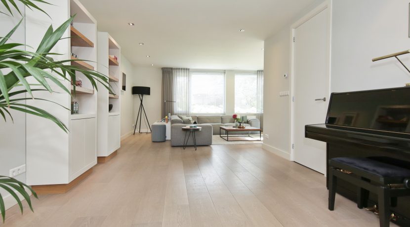 38 Hoofdweg 24 woonkamer 01h