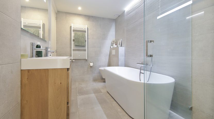 67 Hoofdweg 24 badkamer 01b