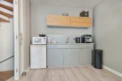 12 Paulihof 8 pantry 01a