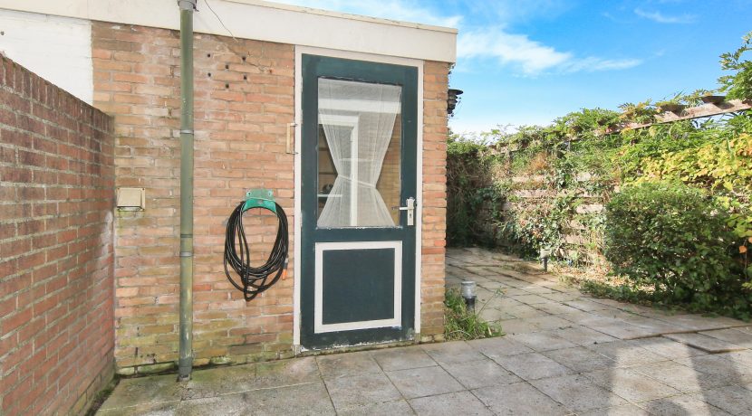 19 Larixlaan 50 Tuin 01d