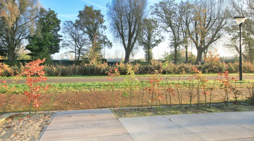 15 Dr Sabelstr 35 voortuin 01a
