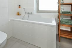 39 Dr Sabelstr 35 badkmr 01c