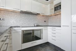 41 Nieuwemeerdijk 19 keuken 01c