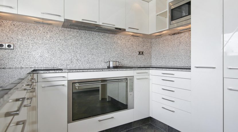 41 Nieuwemeerdijk 19 keuken 01c