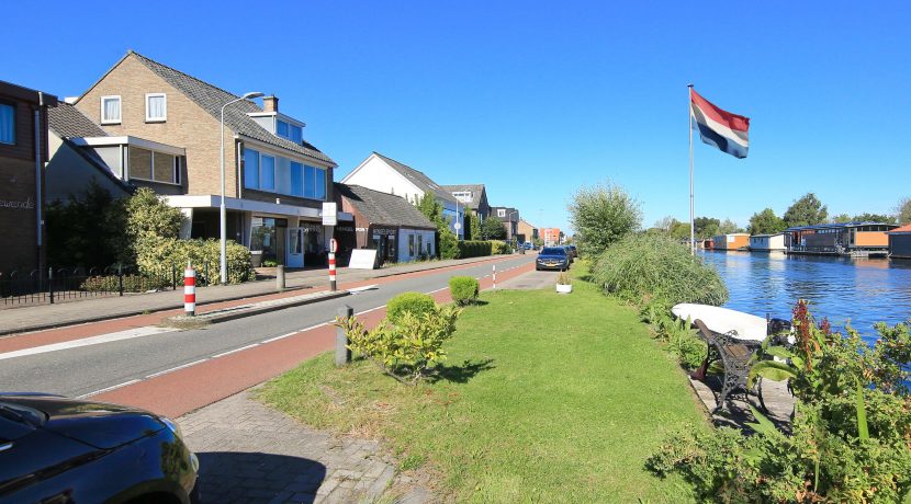 69 Nieuwemeerdijk 19 straatbeeld 01b