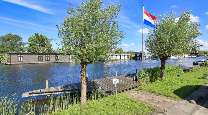71 Nieuwemeerdijk 19 Omgeving 01a