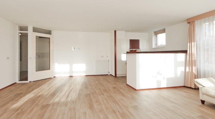 3-kamer seniorenappartement met garage Kamerlingh Onneslaan 139 Foto 03 Woonkamer 01b