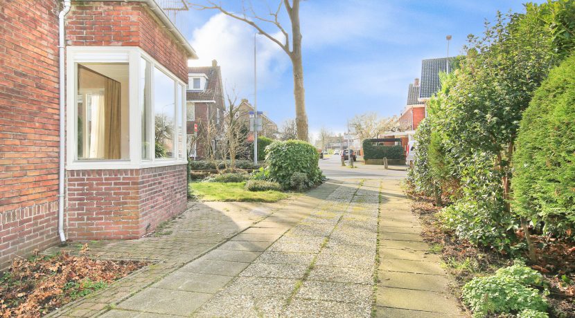 48 Sperwerstr 32 zijtuin 01b