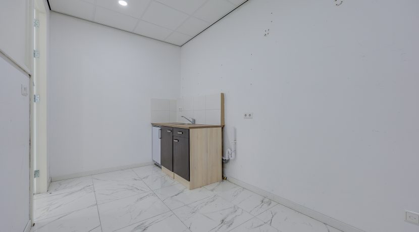 13 Jan Van Gentstraat 124b pantry 01b