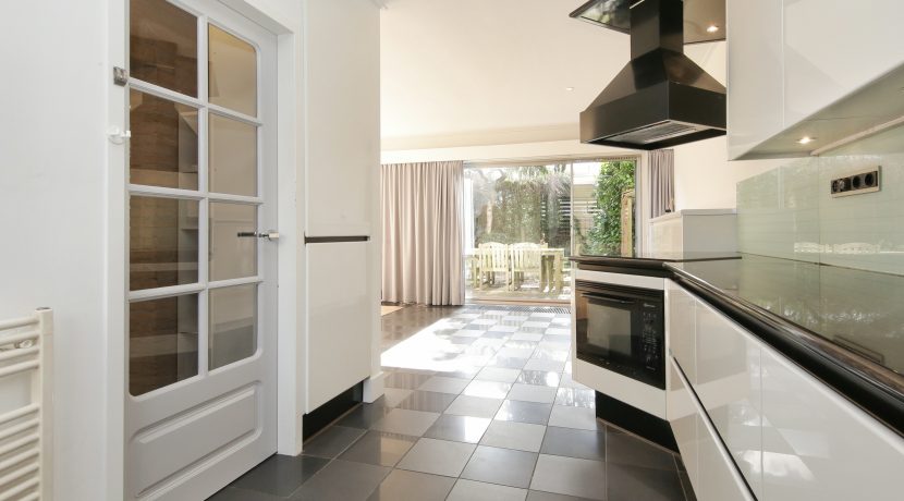 37 Kraayveld 6 Keuken 01c