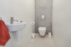 40 Monte Viso 19 Toilet 1a