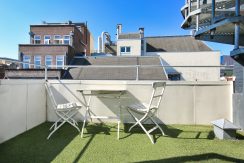 09 Lange Leidse 9-d III 06 Balkon 01a