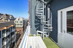 10 Lange Leidse 9-d III 06 Balkon 01b