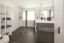13 Rozenstraat 10 badkmr 01a