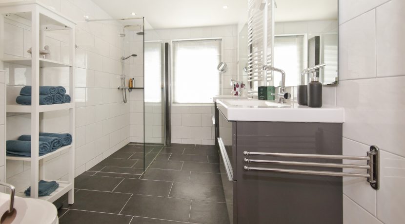 13 Rozenstraat 10 badkmr 01a
