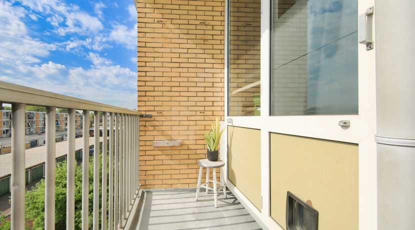 29 Marconi 26 Balkon 02b