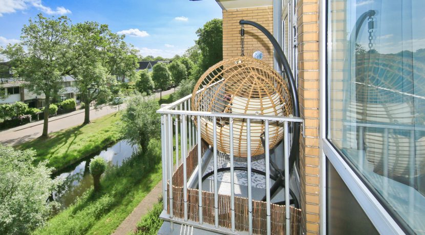 33 Einsteinln 237 balkon 02b