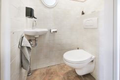 33 Rozenstraat 10 wc 01a