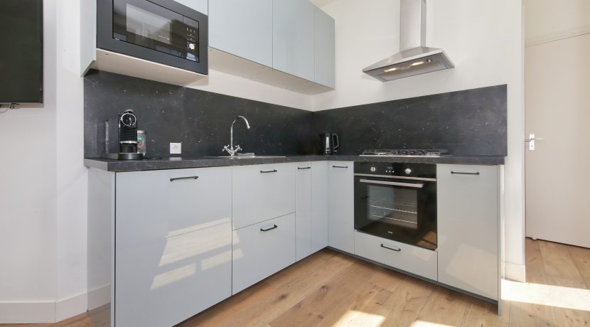 42 Lange Leidse 9-c III B 22 Keuken 03a