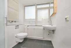 09 Vd Waalstr 21 badkmr 01a