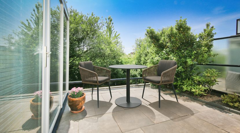 11 Pyreneeen 61 Tuin 01a