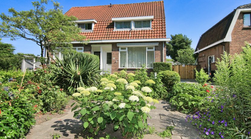 14 Sloterweg 196 Voortuin 01c