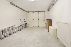 19 Pyreneeen 61 Garage 01a