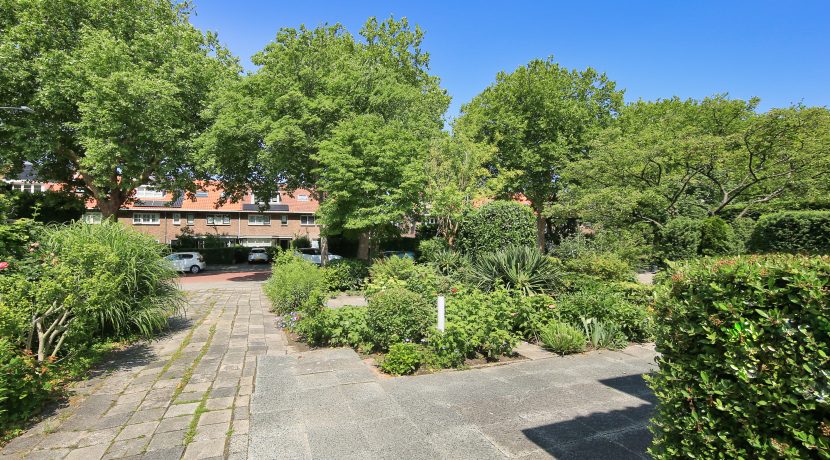 44 Sloterweg 196 Voortuin 1f