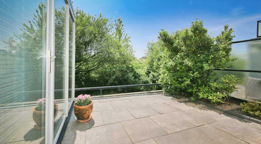 56 Pyreneeën 61 Terras 01c