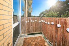 19 Einstein 251 Balkon 01b