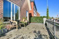 22 Nieuwemeerdijk 43 voortuin 01a