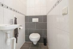 26 CvRijplnts 49 toilet 01a