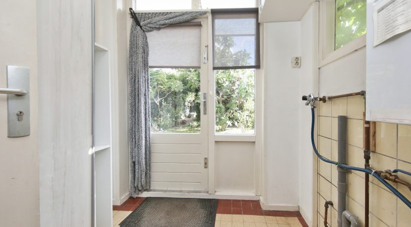 38 Schipholweg 413 Bijkeuken 01a