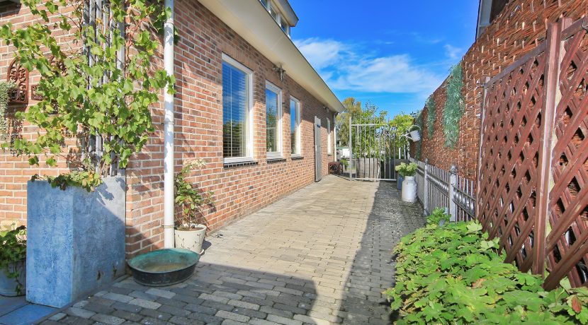 43a Nieuwemeerdijk 43 tuin 01i