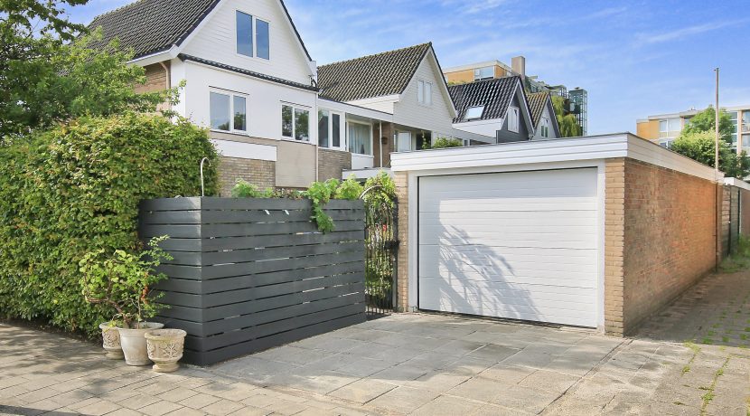 55 Chr. Huygens 25 Garage 01a