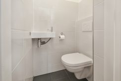 13 Lorentzplein 6 toilet 01a