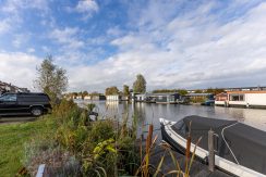 01.1 Nieuwemeerdijk 38, straatbeeld 01a