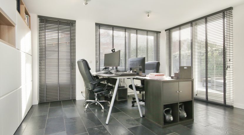 06 Amperestr 26 kntr 01a