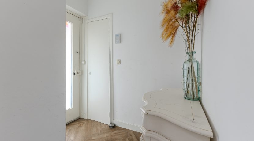 15 Nieuwemeerdijk 38, Hal 01a