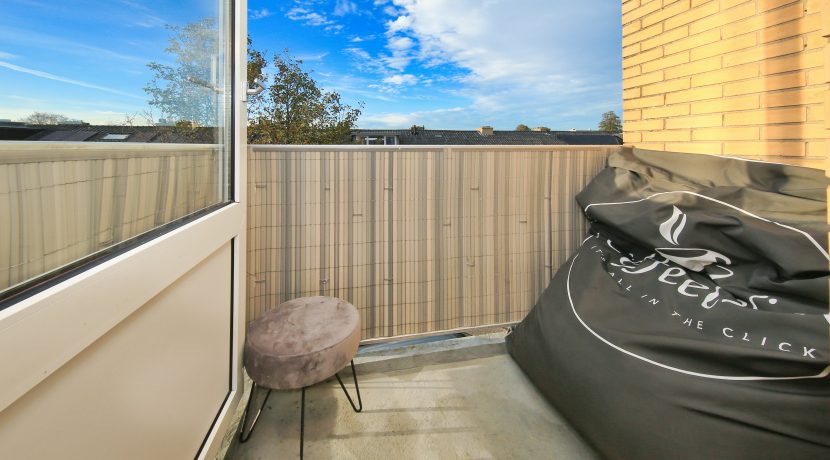 16 Marconistr 80 balkon 02a