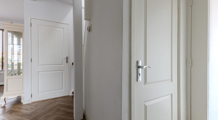 17 Nieuwemeerdijk 38, hal 01b