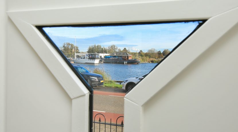 19 Zwanenburgerdijk 514 Hal 01a