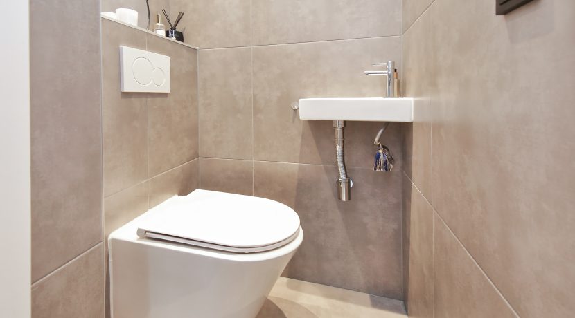 31 Marconistr 80 wc 01a