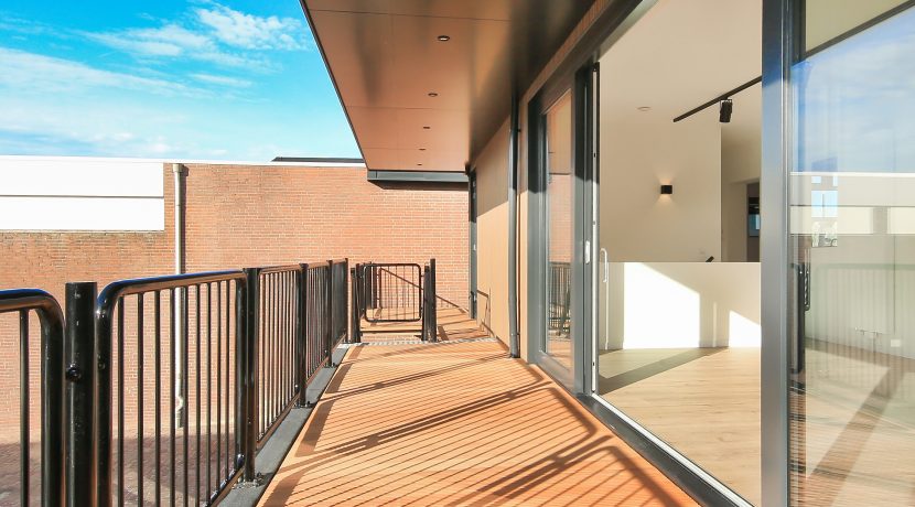 41 Zwanenburgerdijk 514 balkon 01a
