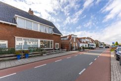 44 Nieuwemeerdijk 38, Straatbeeld 01c