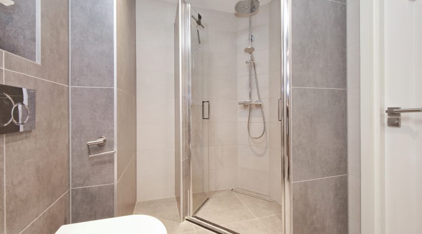 58 Amperestr 26 badk 02b