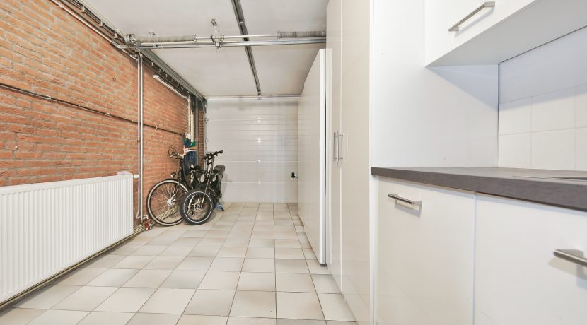 68 Amperestr 26 garage 01b