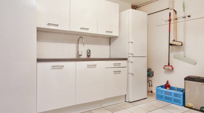 69 Amperestr 26 garage 01c