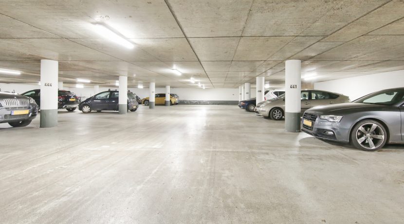 09 Nachtwacht 455 garage 01a