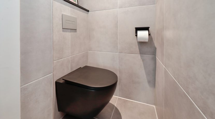 39 Sloterweg 97c toilet 01a